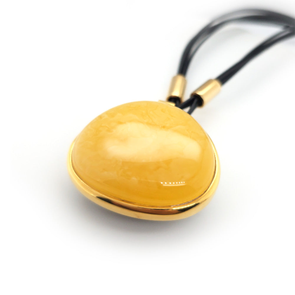 ALEKSANDER GLIWIŃSKI Amber Necklace