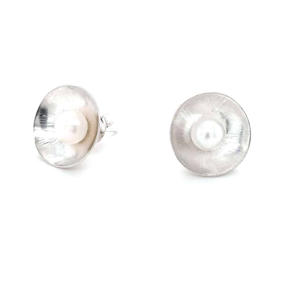 5mm Button FW Pearl Disc Cup Silver Studs