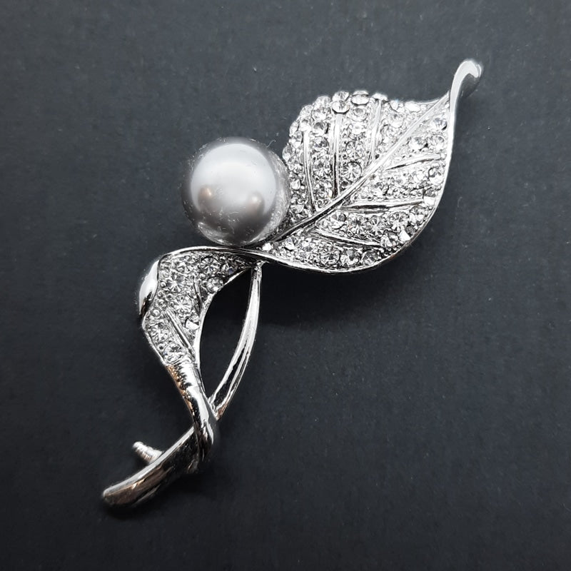 Faux Silver Pearl Leaf Brooch
