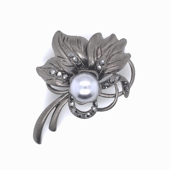 Faux Pearl Small Bouquet Brooch Black