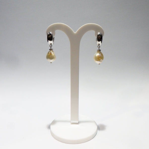 Edison Pearl Earrings