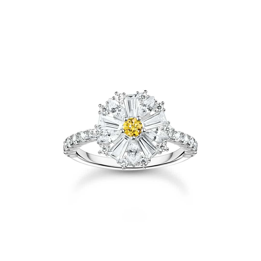 Lovely Daisy Cocktail Ring in Silver