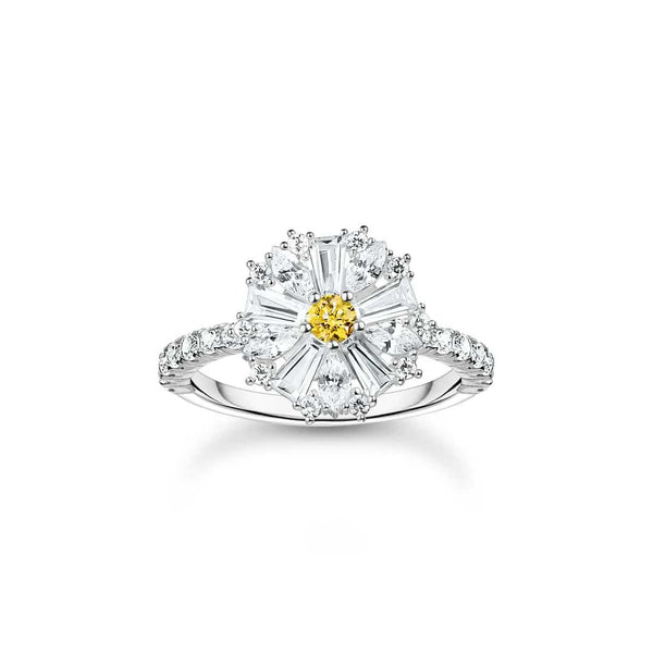 Lovely Daisy Cocktail Ring in Silver