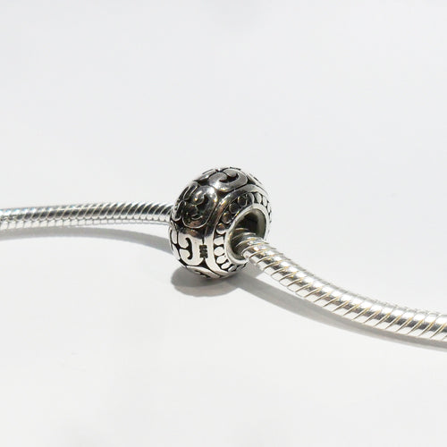 TT518 Oriental Pattern Spacer Charm