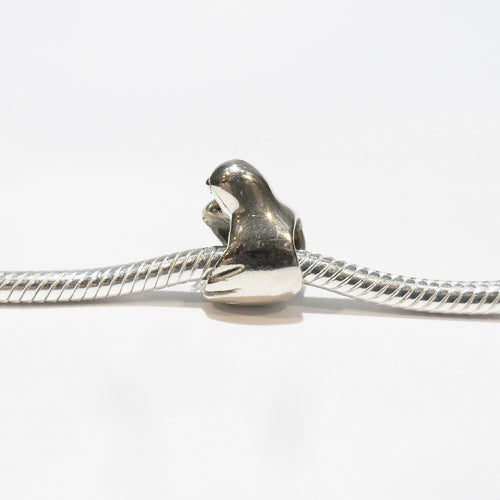 TT639 Silver Love Swan Charm