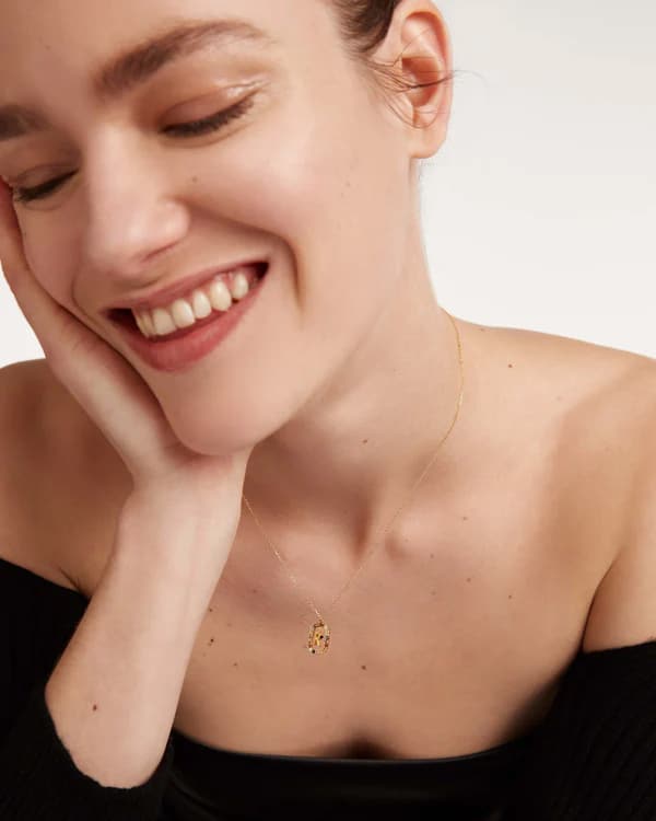 LETTER R NECKLACE