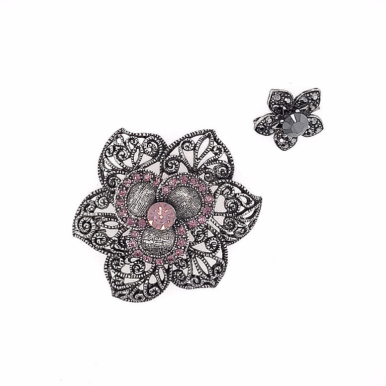 Crystal Small Support Flower Brooch Zet Black