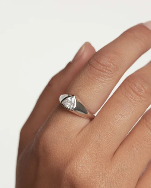 TRIANGLE SHIMMER STAMP SILVER RING