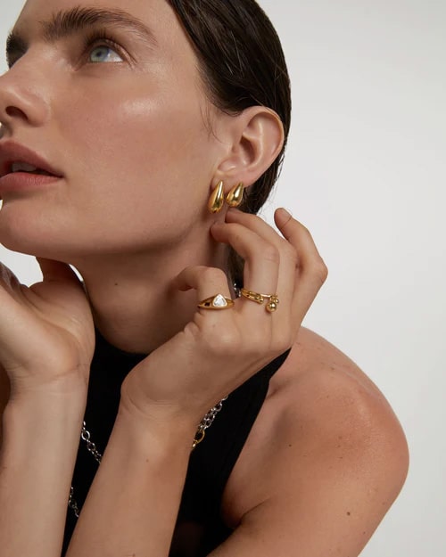 SUGAR Stud Earrings Yellow Gold