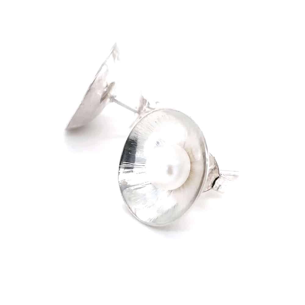 5mm Button FW Pearl Disc Cup Silver Studs