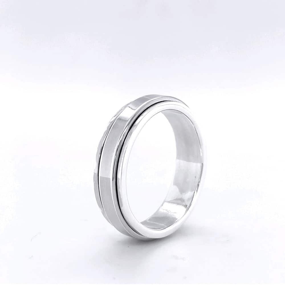 Simplicity Meditation Spinning Ring