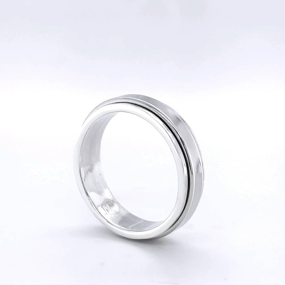 Simplicity Meditation Spinning Ring