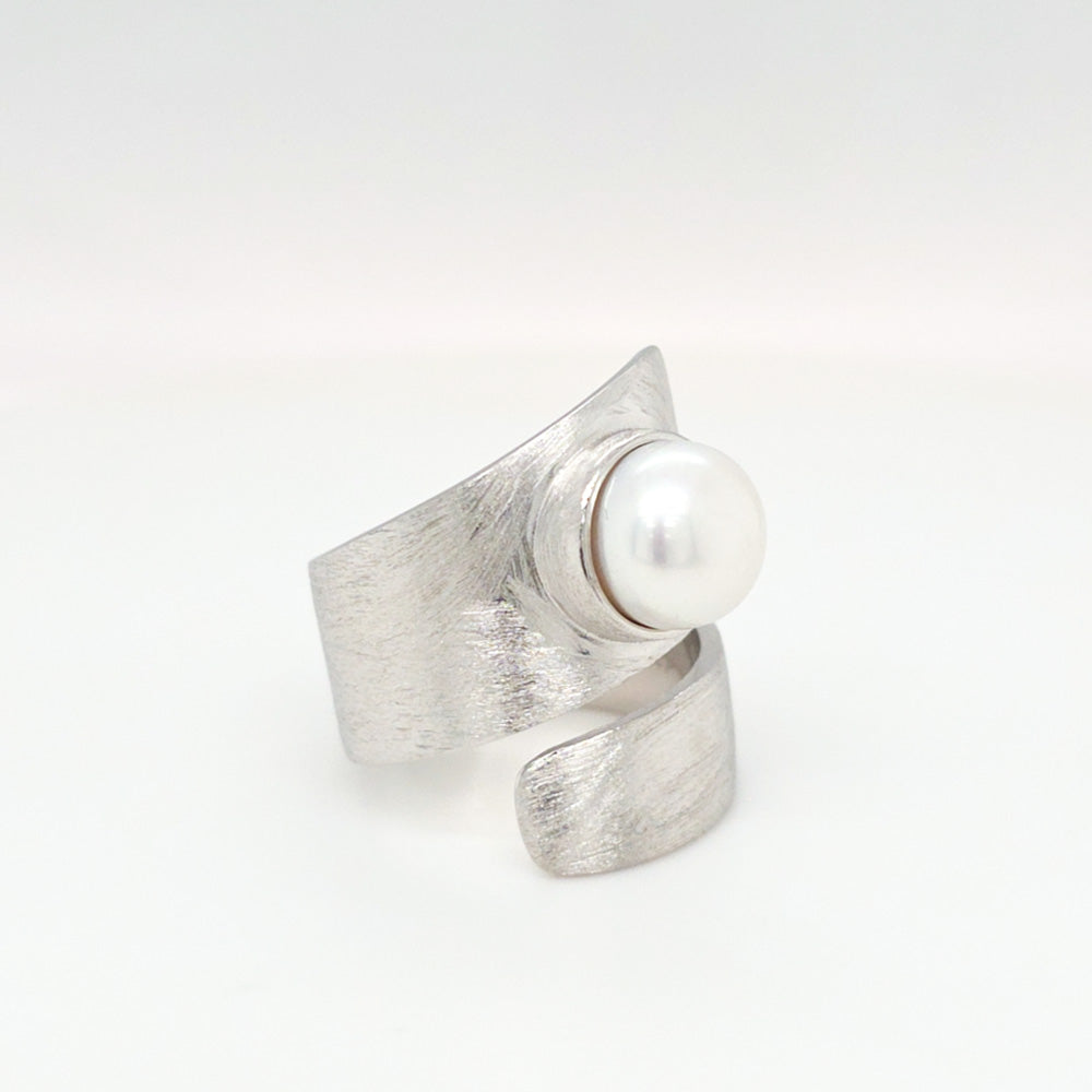 Fresh Water Pearl Sterling Silver Twist Ring