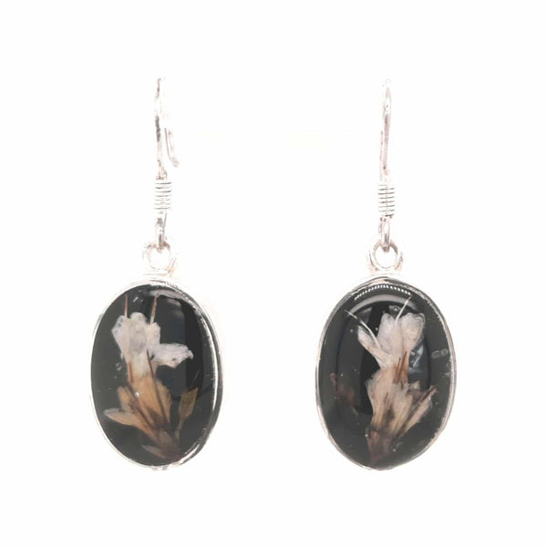 Antique Nostalgia Earrings Onyx