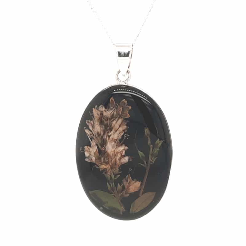 Antique Nostalgia Necklace Onyx