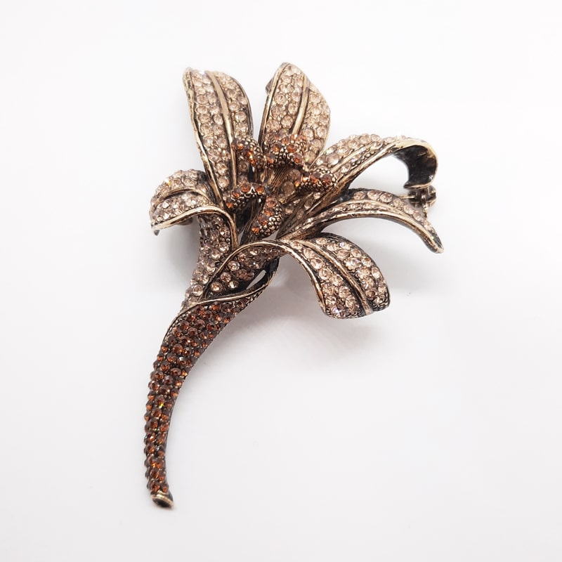 Lily Crystal Brooch Brown