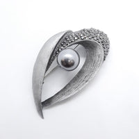 Pearl Brooch or Pendant in Gun Metal Colour