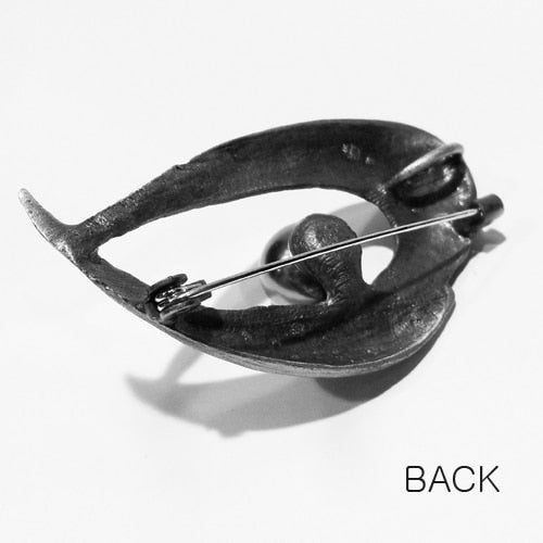 Pearl Brooch or Pendant in Gun Metal Colour