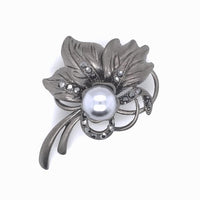 Faux Pearl Small Bouquet Brooch Black