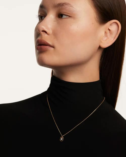 MINI LETTER E NECKLACE