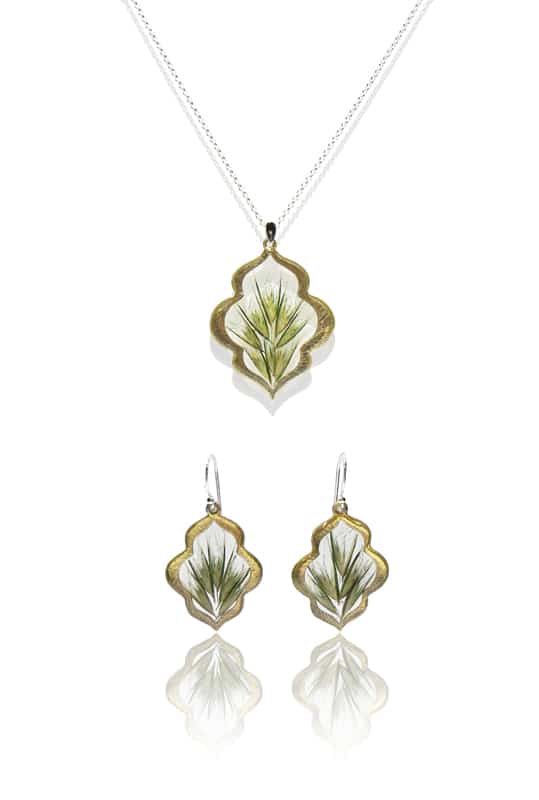 BOTANIGEM Faith Necklace with Bottle Brush Native Grass