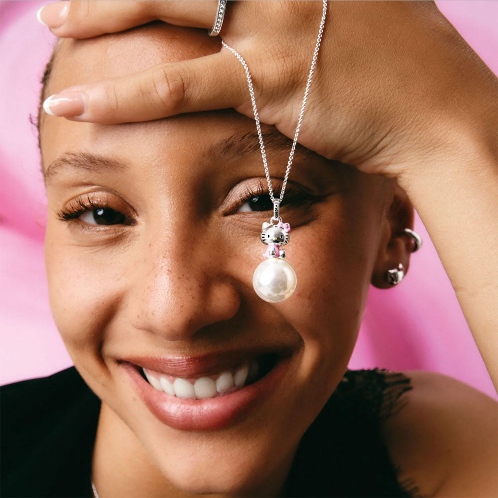 Hello Kitty Necklace with Pearl