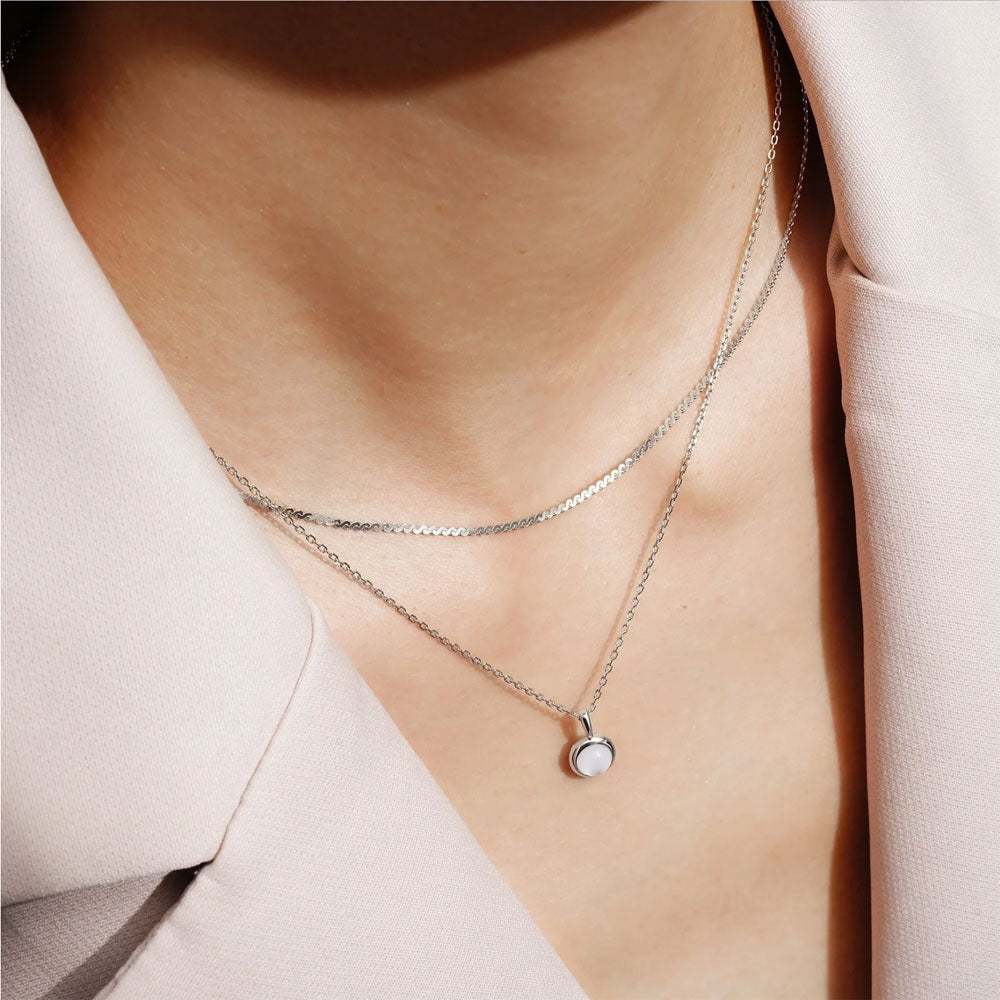 Silver Mother of Pearl Pendant Necklace
