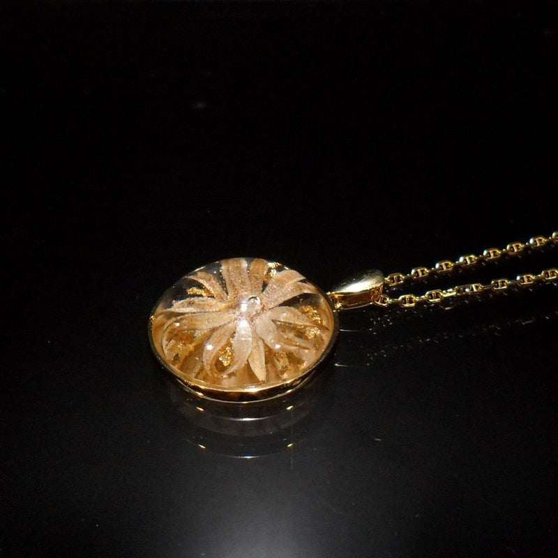 BOTANIGEM Solis Necklace