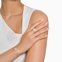 Lovely Daisy Cocktail Ring in Silver