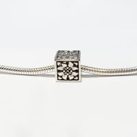 TT620 Cube Spacer with Oriental Pattern